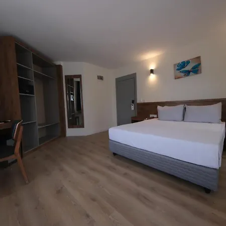 Premier Hotel