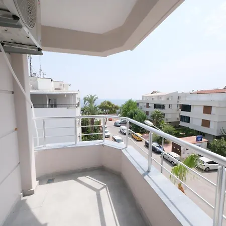 Premier Hotel 3*