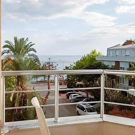 Premier Hotel 3*