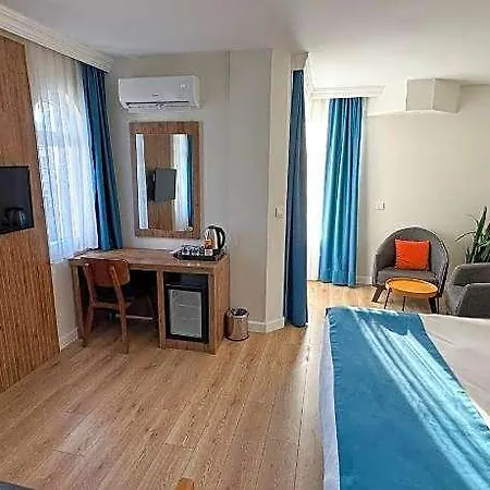 Hotel Premier 3*
