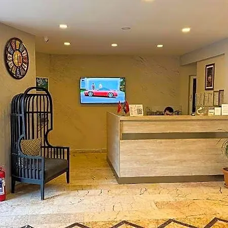 فندق Premier