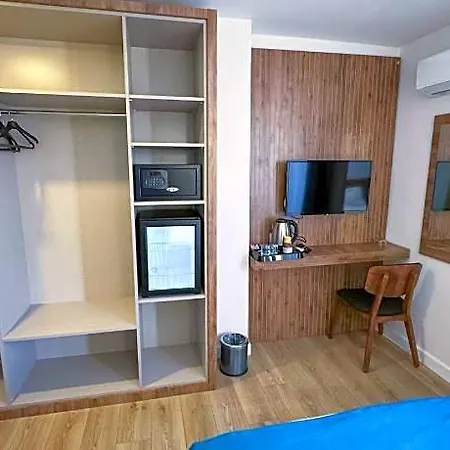 Hotel Premier 3*