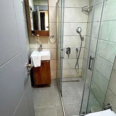 Premier Hotel