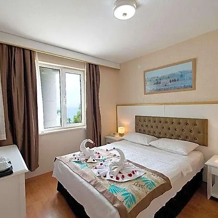 Hotel Premier 3*