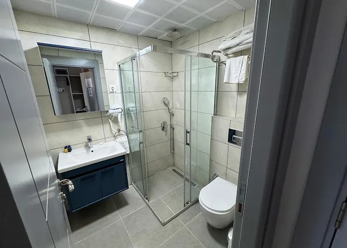 Premier Hotel 3*
